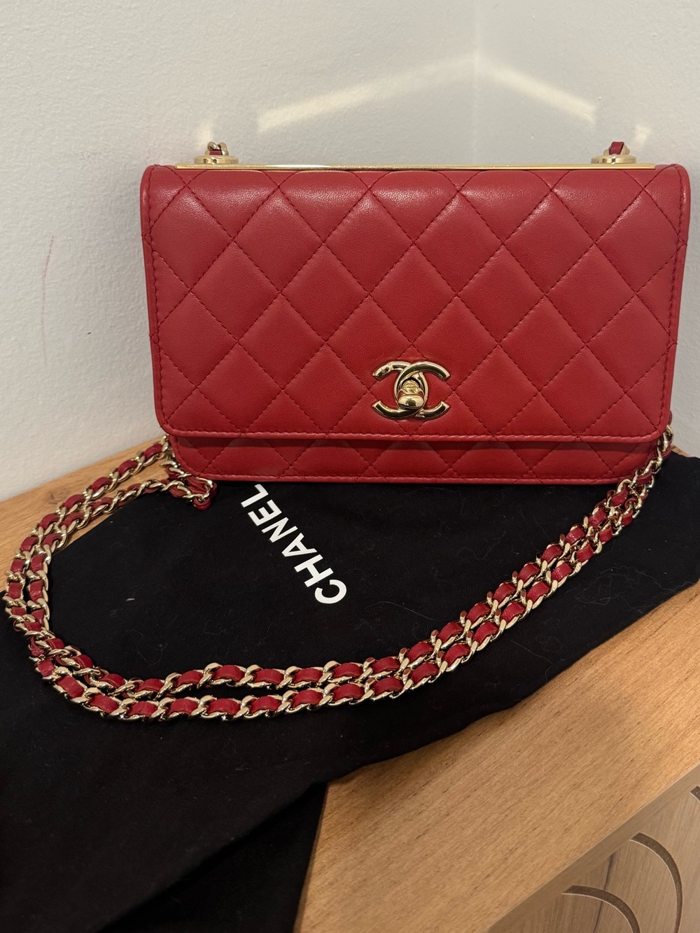 CHANEL Trendy Wallet on a Chain, Red Quilted Lambskin with Gold, 26 Series - Picture 3 of 13